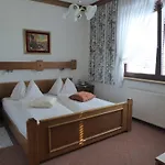 Leyrer Apartment *